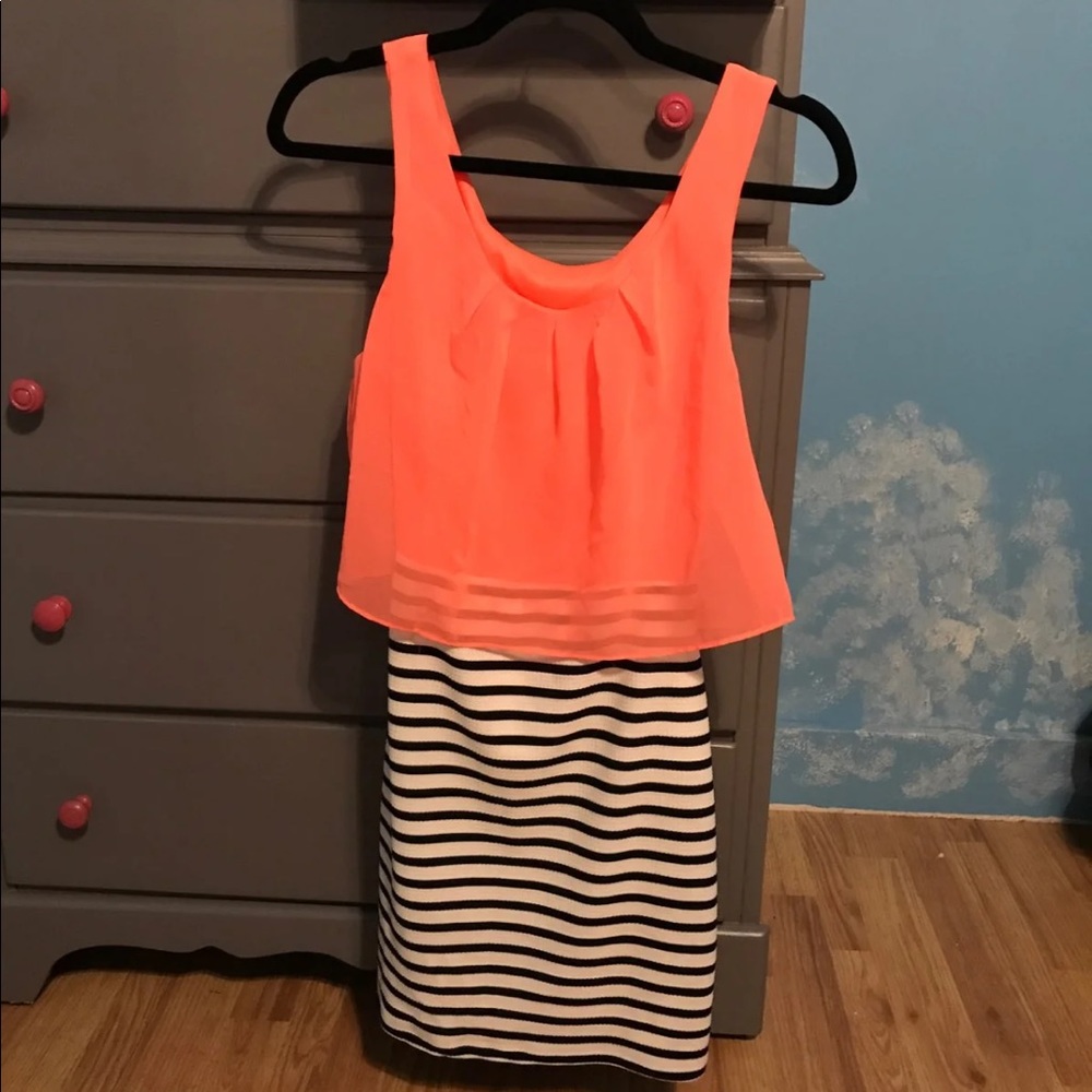 Emerald Sundae Dress size Medium NWOT